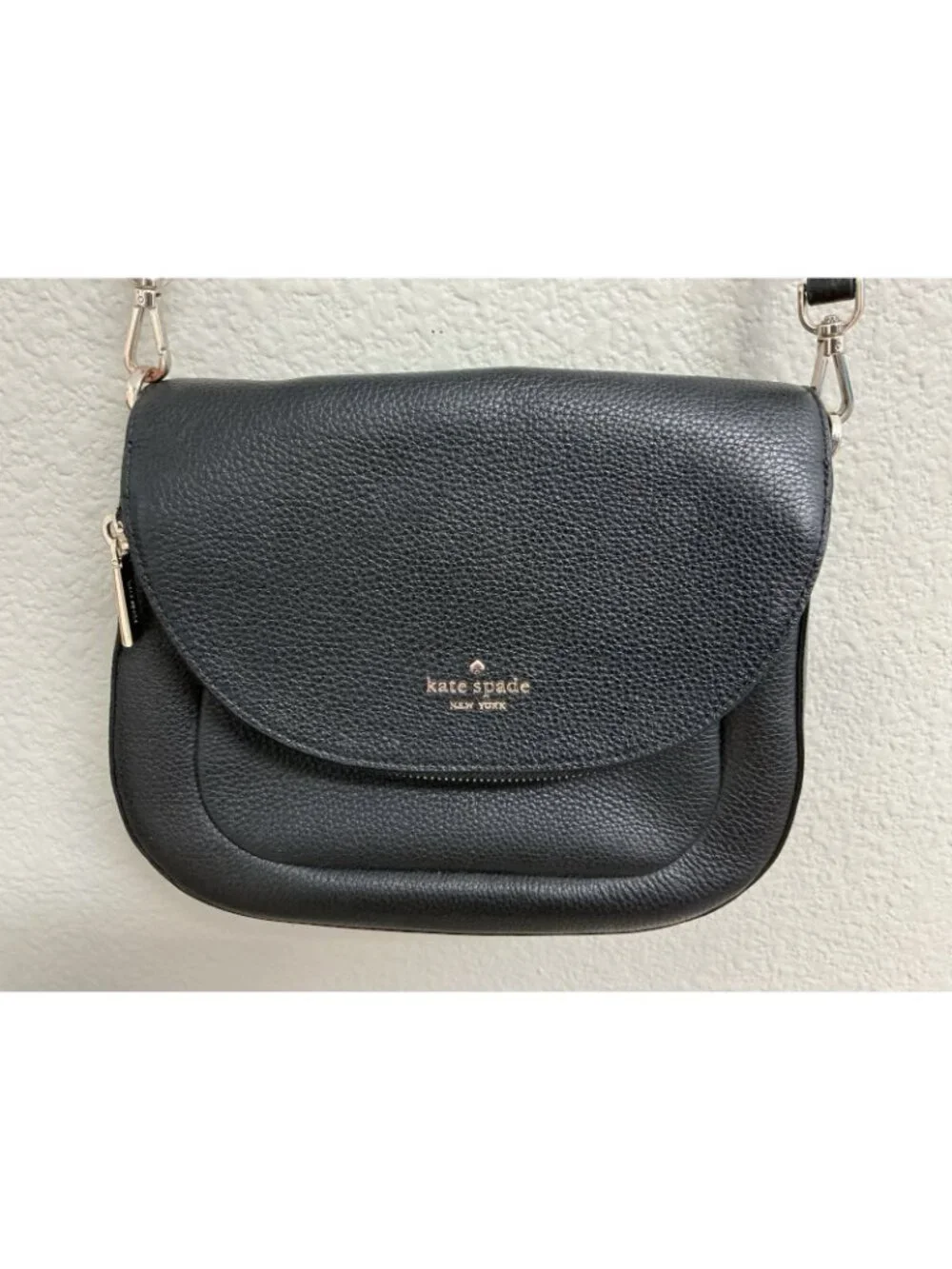 Kate Spade New York Leila Flap Crossbody Bag Purse Black Pebbled Leather Gold